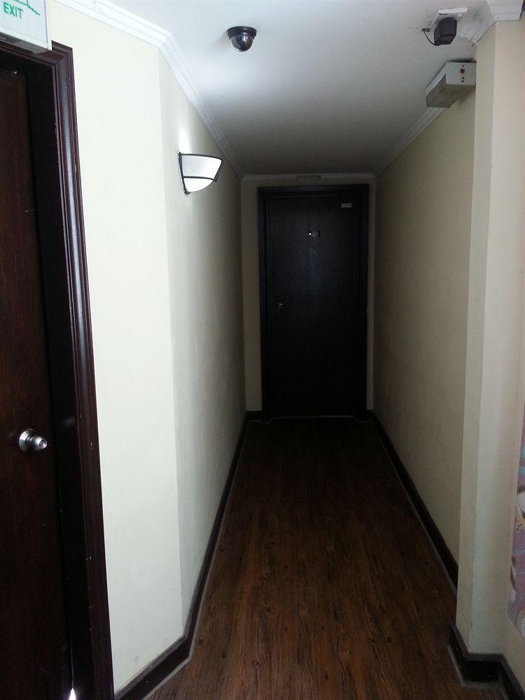 Hotel Iskandar Kota Kinabalu Buitenkant foto
